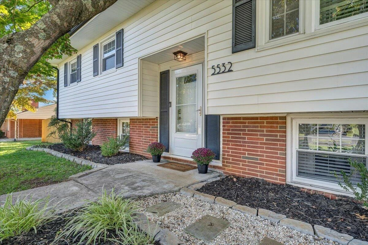 5532 Green Meadow RD - Photo 5