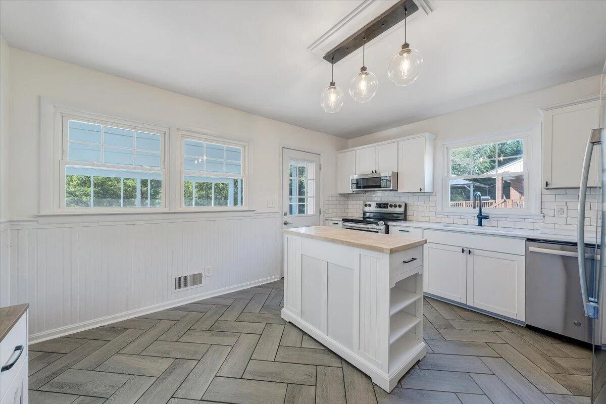 5532 Green Meadow RD - Photo 13