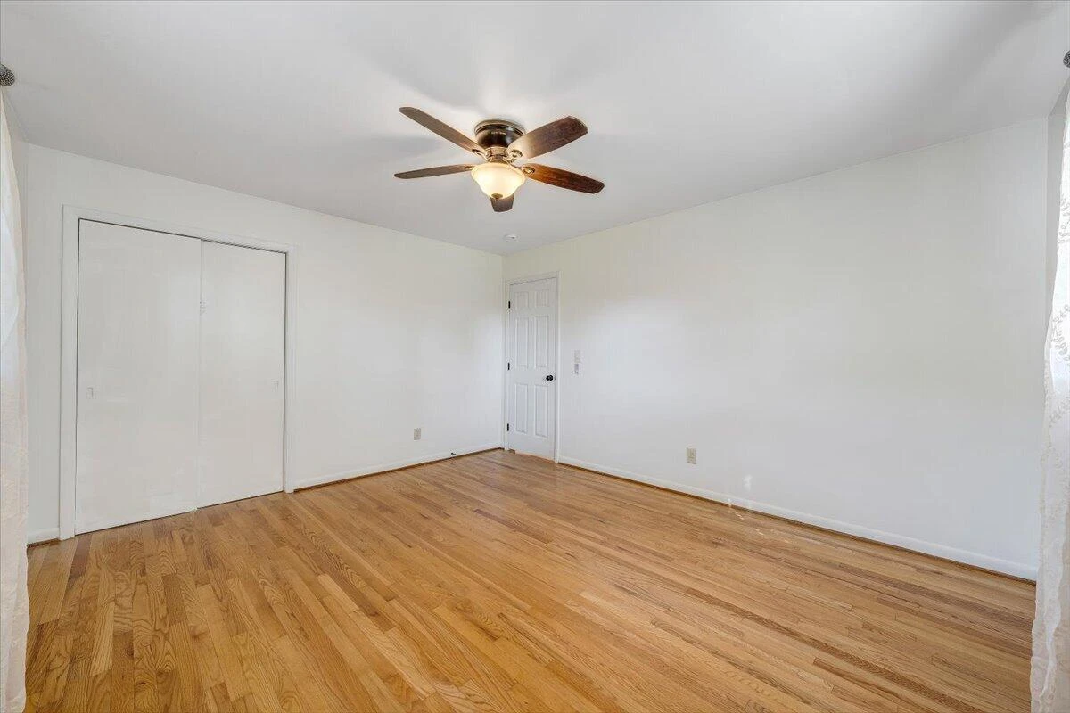 5532 Green Meadow RD - Photo 21