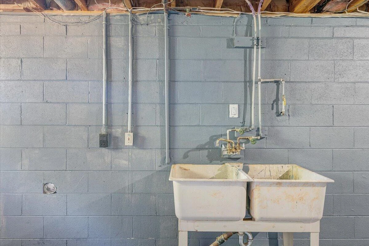 5532 Green Meadow RD - Photo 36