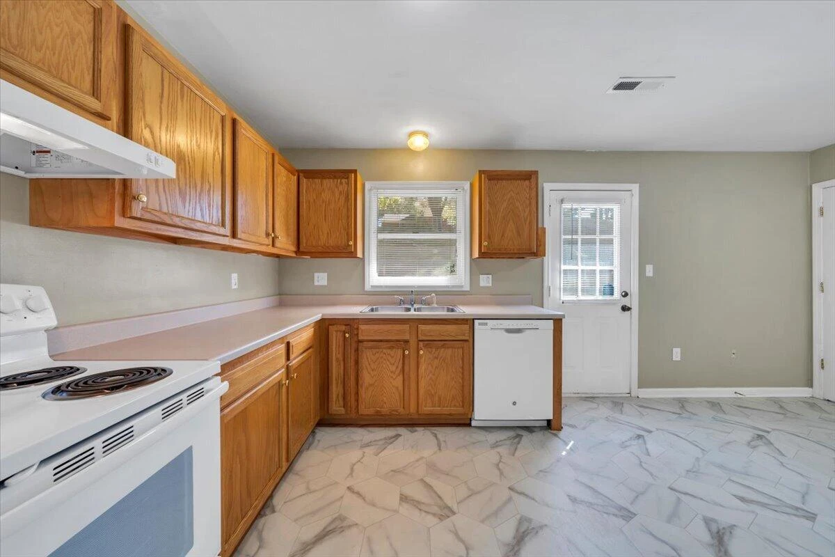 5511 N Garden LN - Photo 8