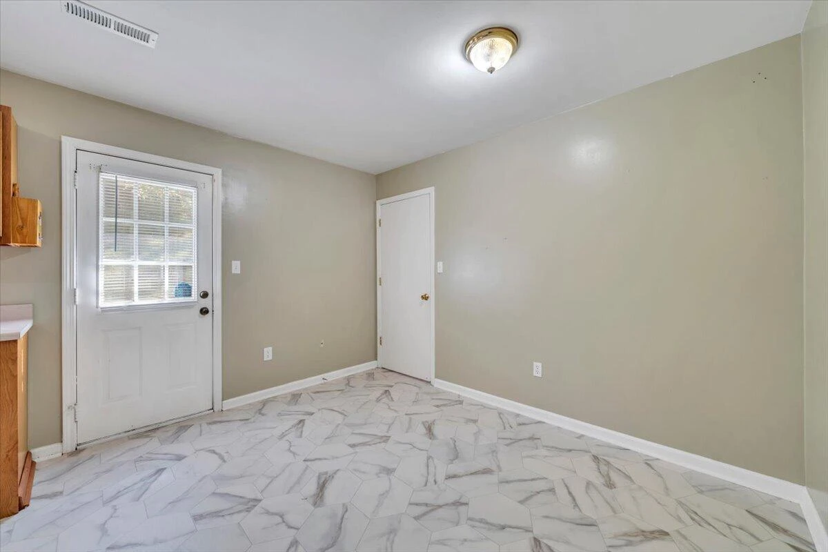 5511 N Garden LN - Photo 12
