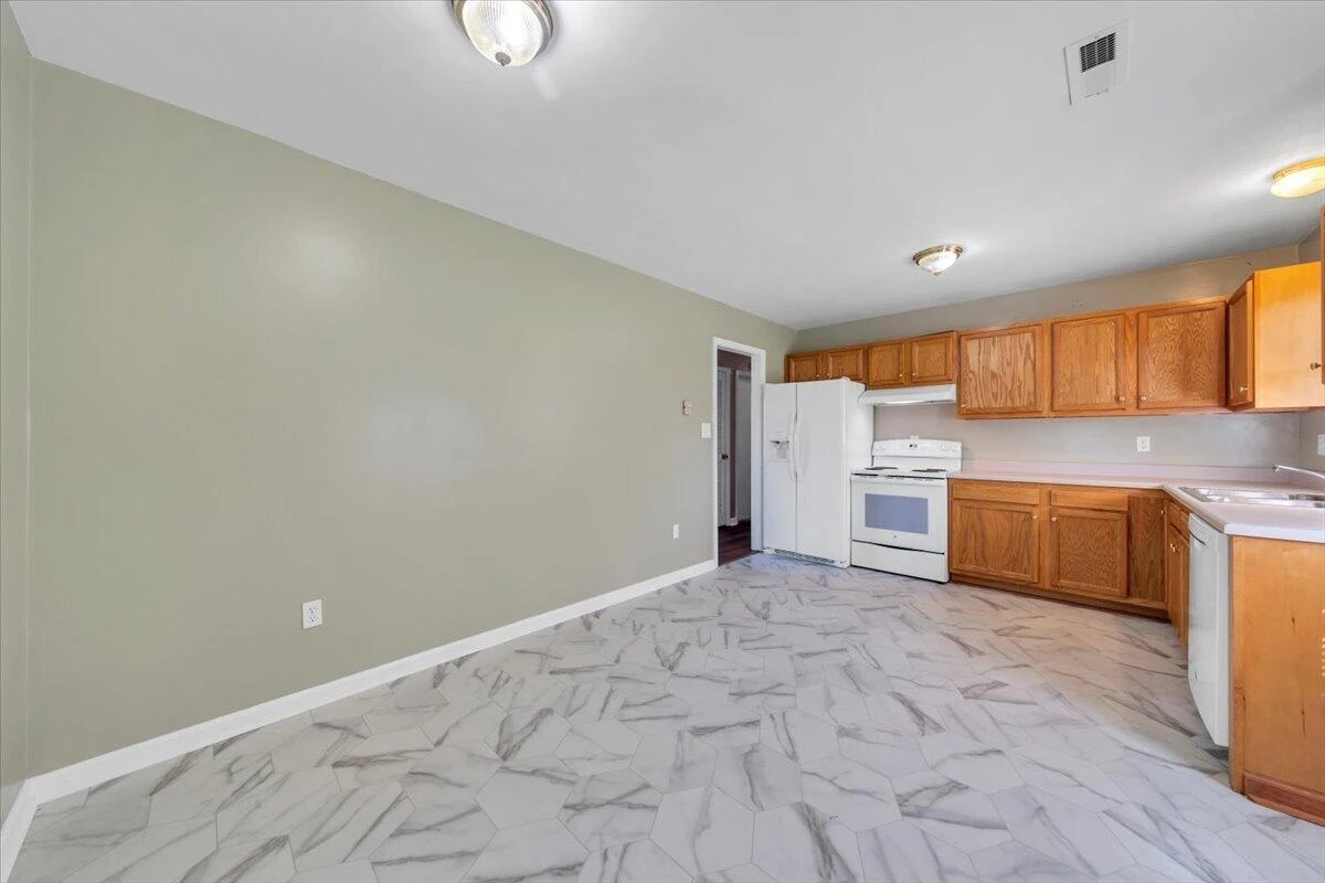 5511 N Garden LN - Photo 13