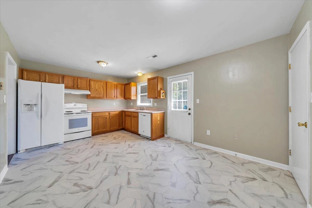 5511 N Garden LN - Photo 14