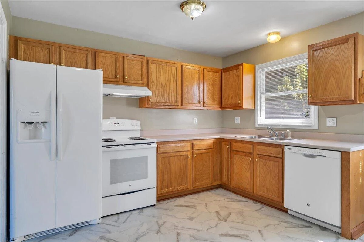 5511 N Garden LN - Photo 17
