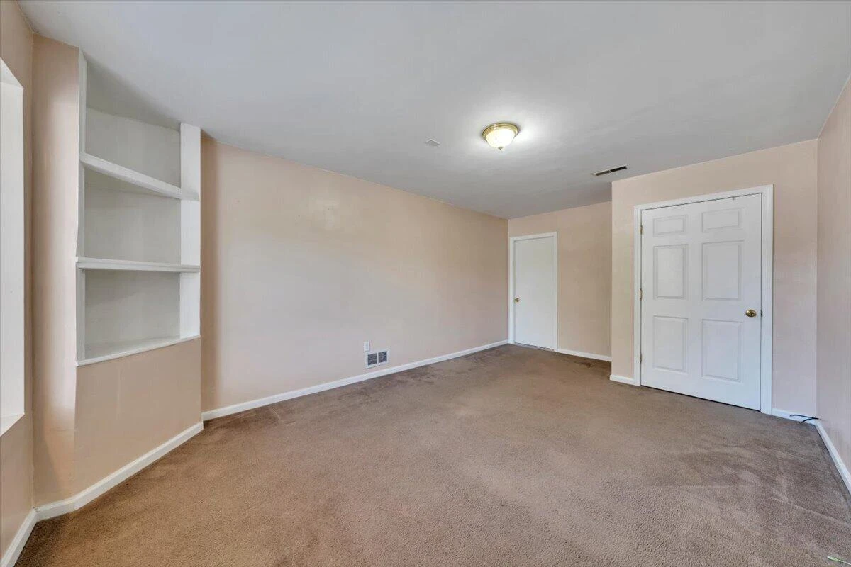 5511 N Garden LN - Photo 22