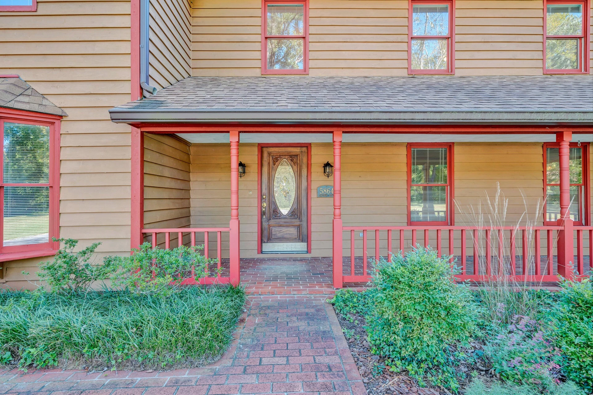 5864 Lakemont DR - Photo 3