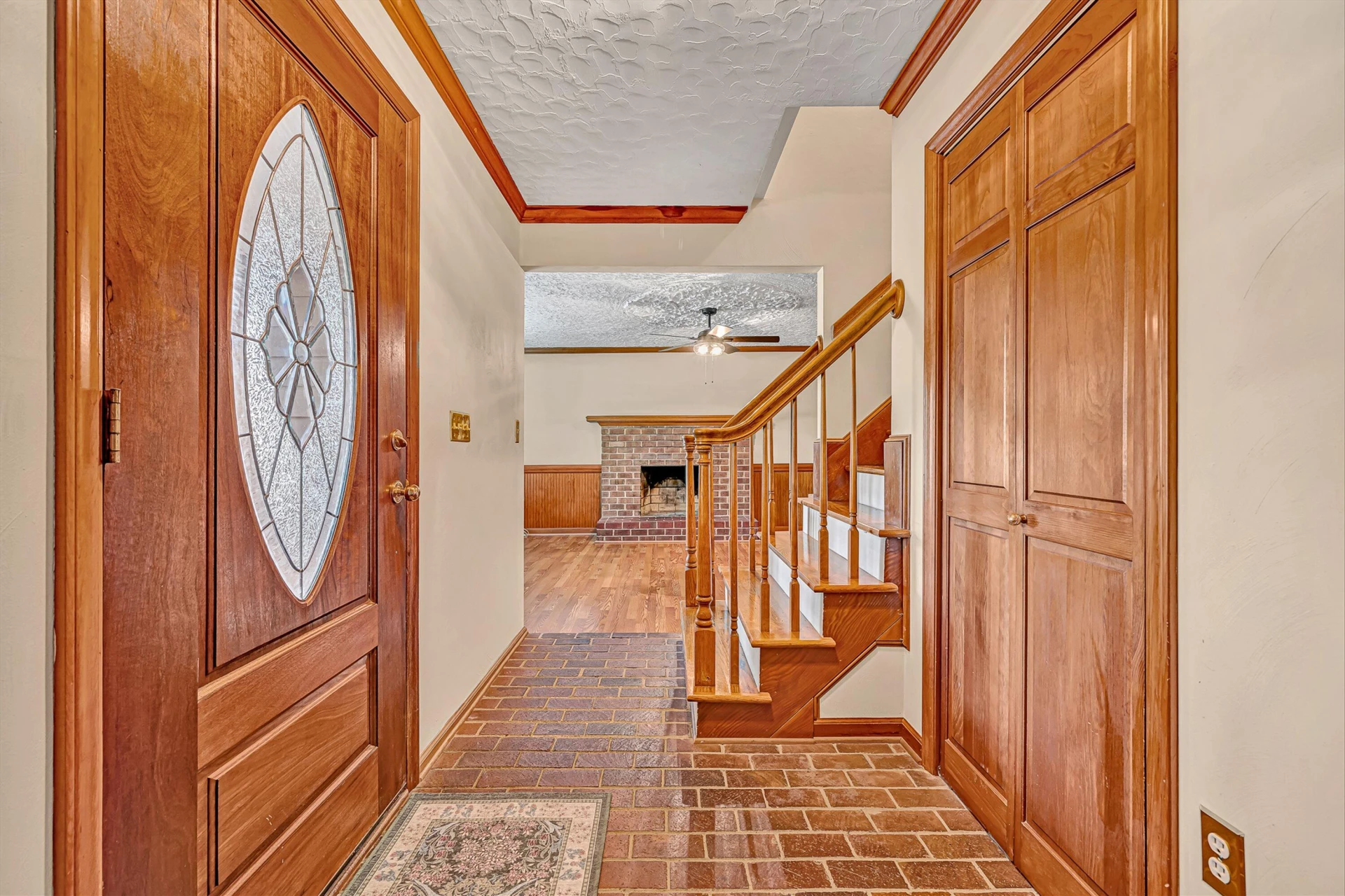 5864 Lakemont DR - Photo 4