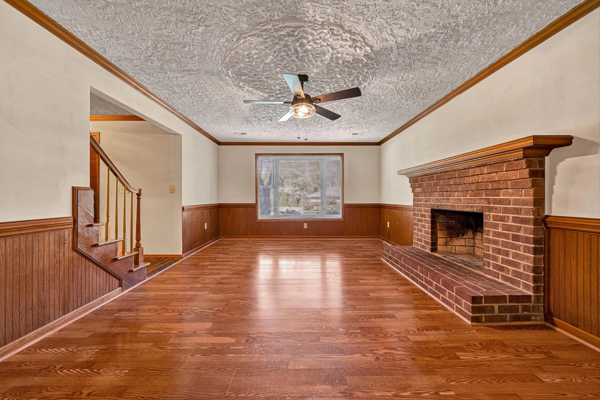 5864 Lakemont DR - Photo 6