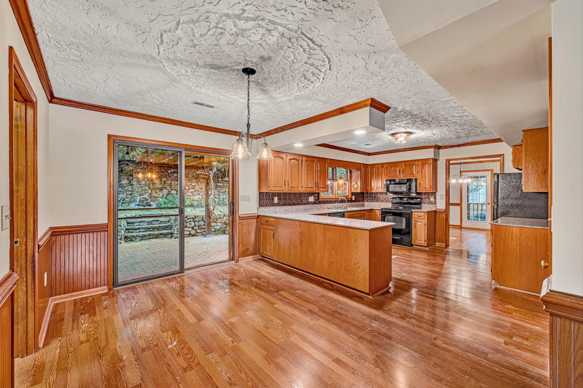 5864 Lakemont DR - Photo 7
