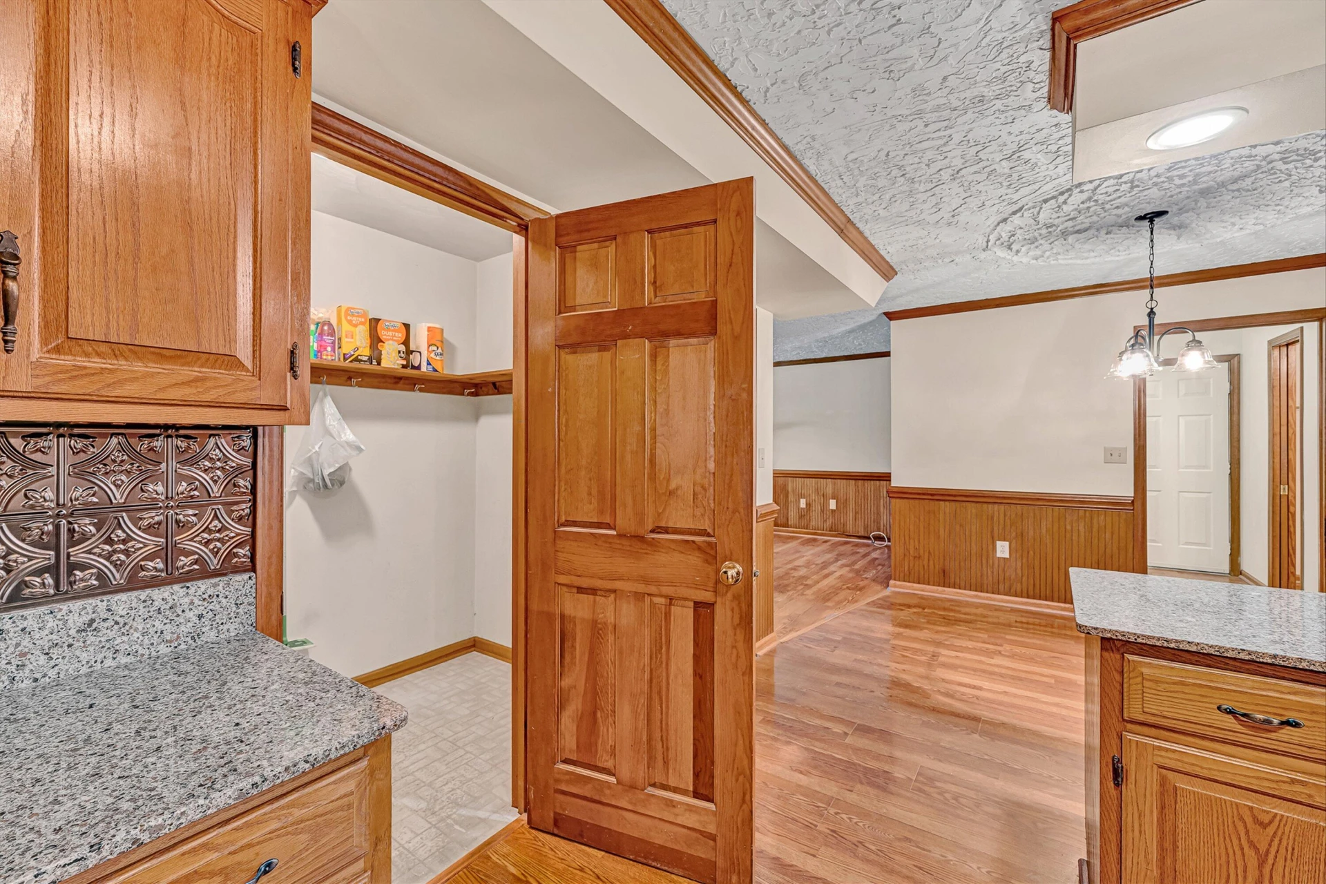 5864 Lakemont DR - Photo 12