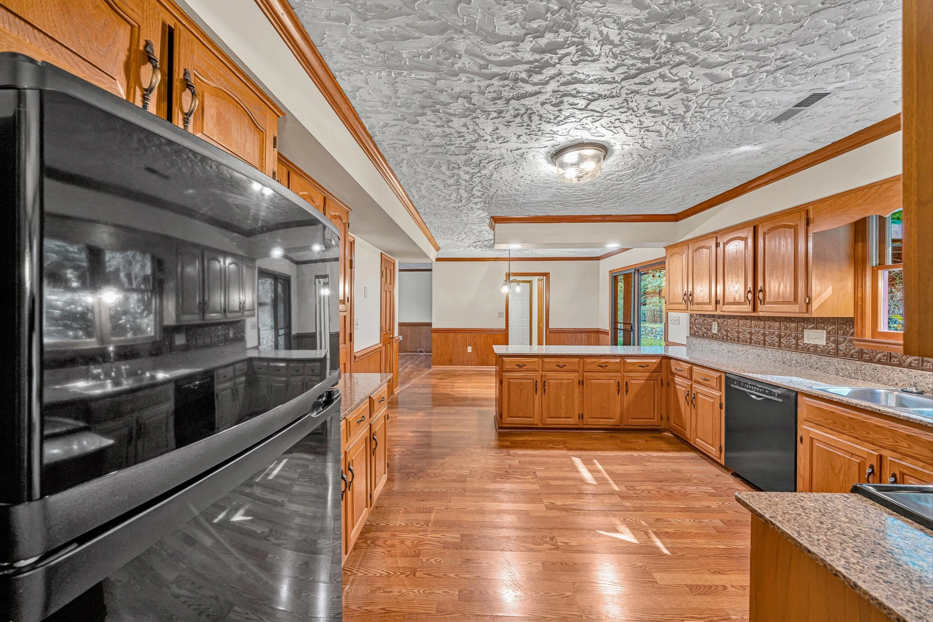5864 Lakemont DR - Photo 14