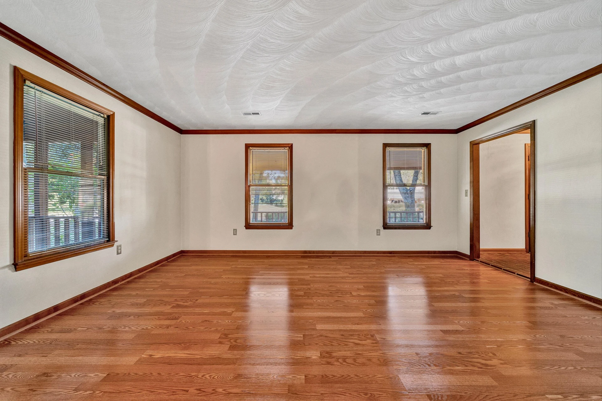 5864 Lakemont DR - Photo 16