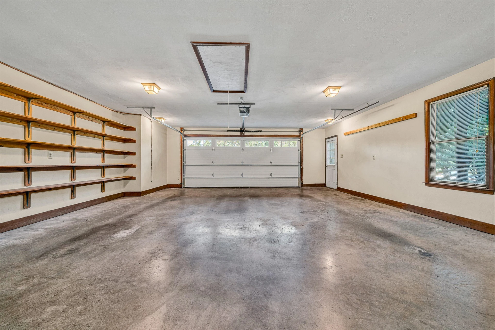 5864 Lakemont DR - Photo 22