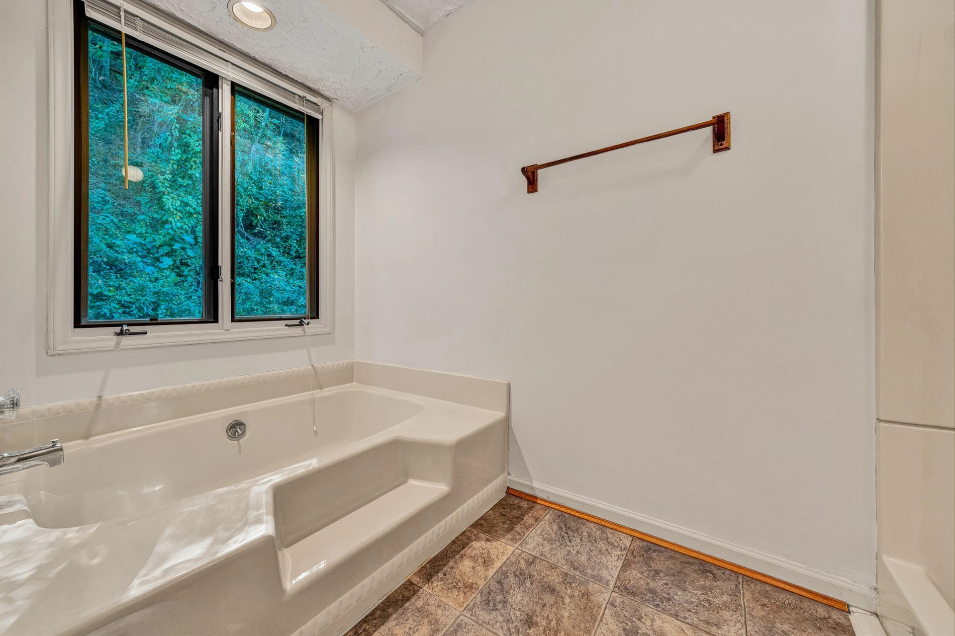 5864 Lakemont DR - Photo 27