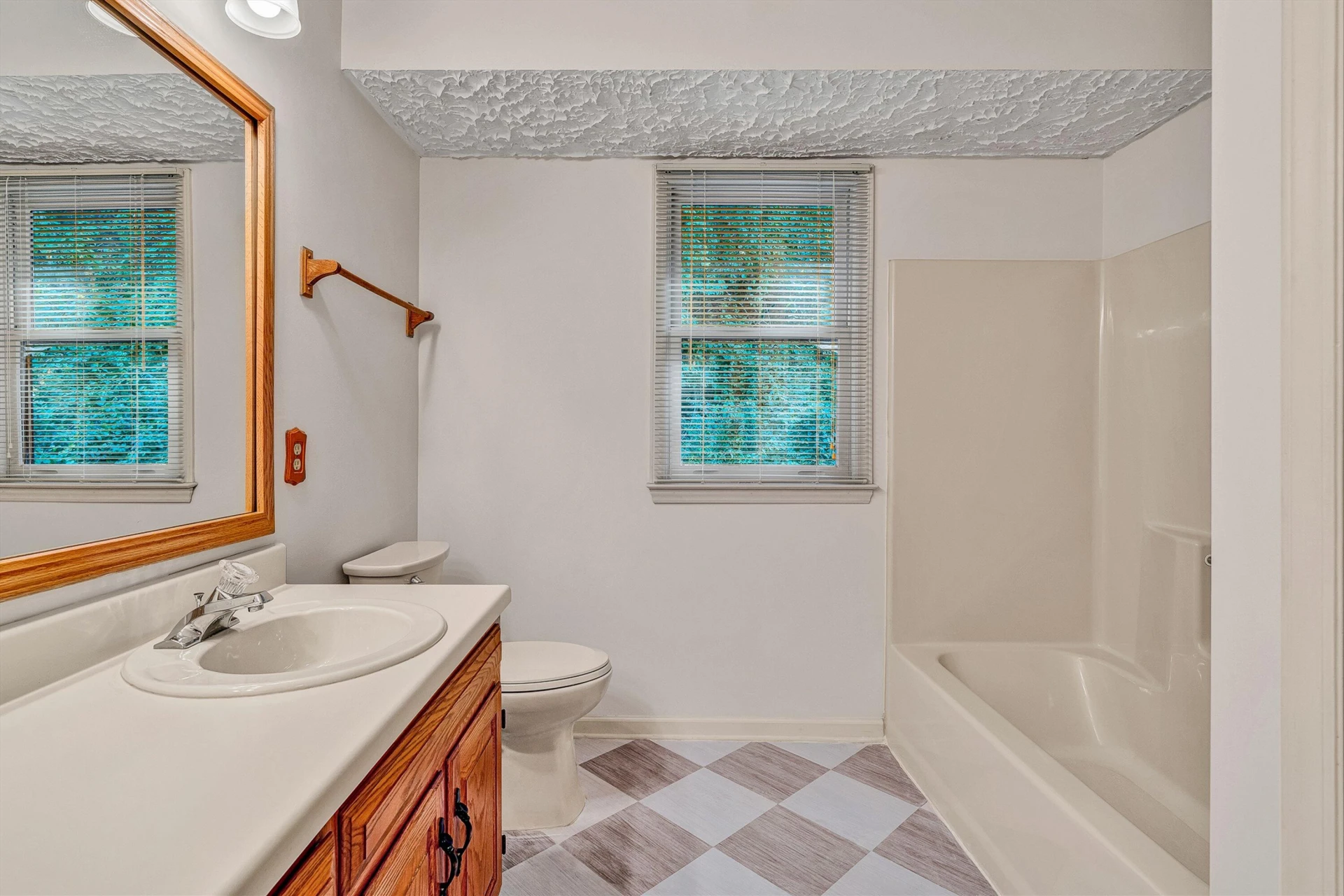 5864 Lakemont DR - Photo 29