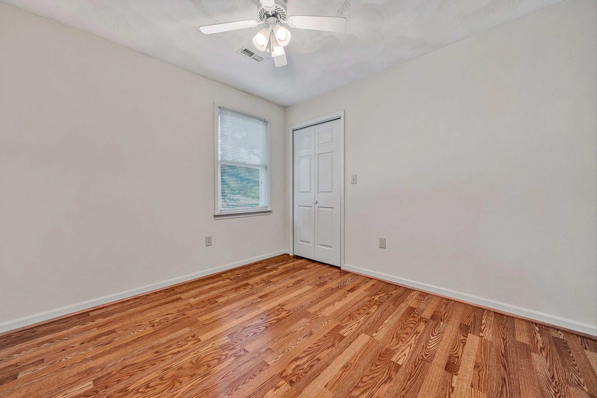 5864 Lakemont DR - Photo 33