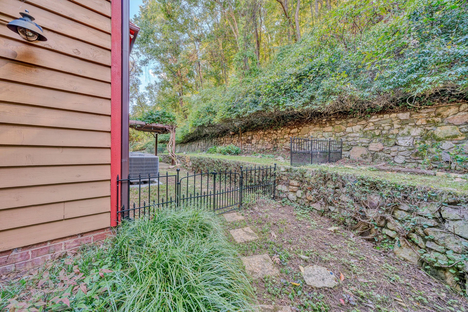 5864 Lakemont DR - Photo 36