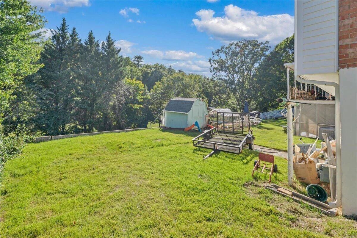 5436 Warwood DR - Photo 4