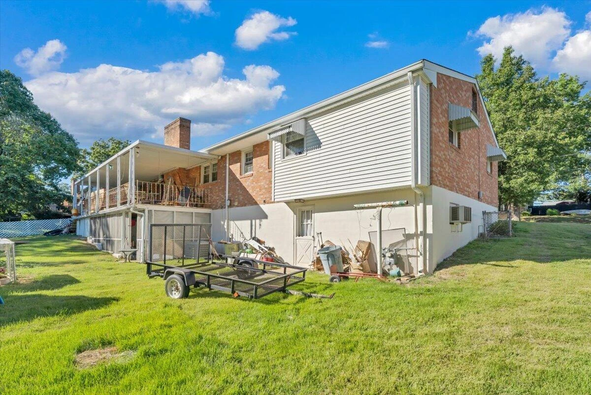 5436 Warwood DR - Photo 6