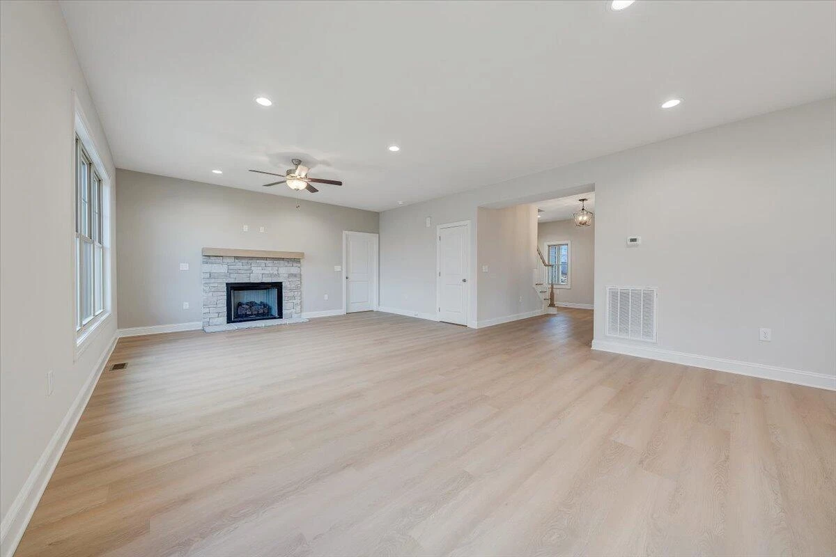 3275 Moyer CT - Photo 7
