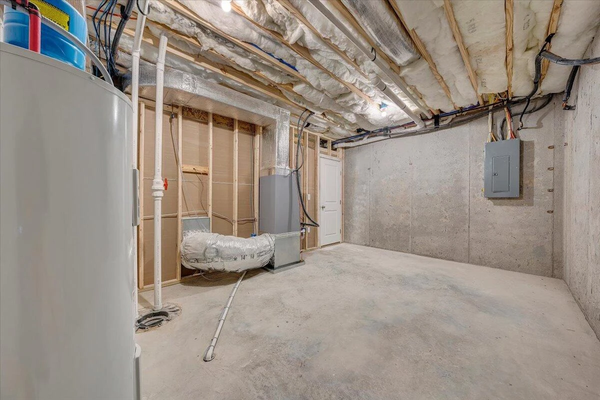 3275 Moyer CT - Photo 46