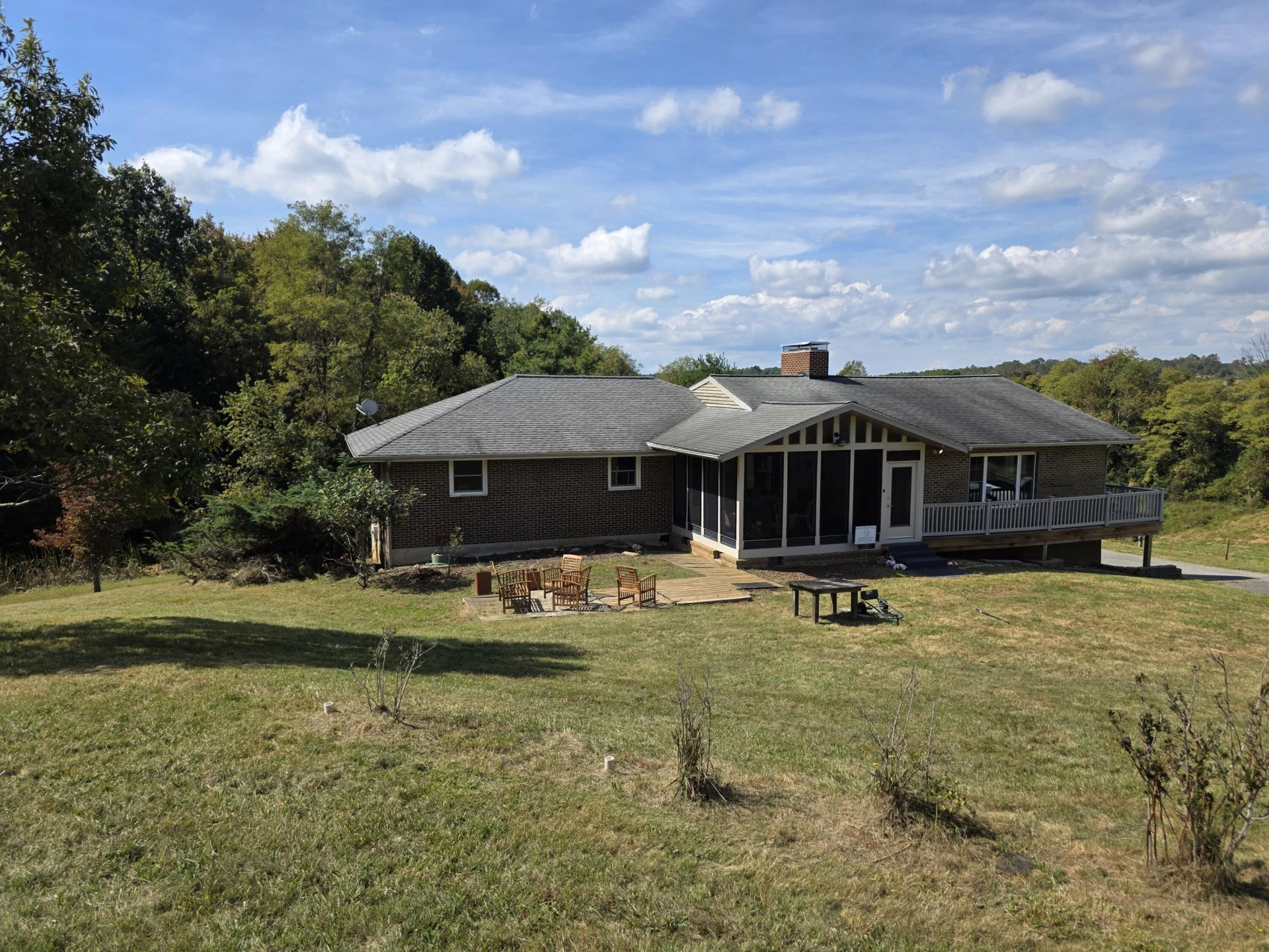 292 Ridge RD NE