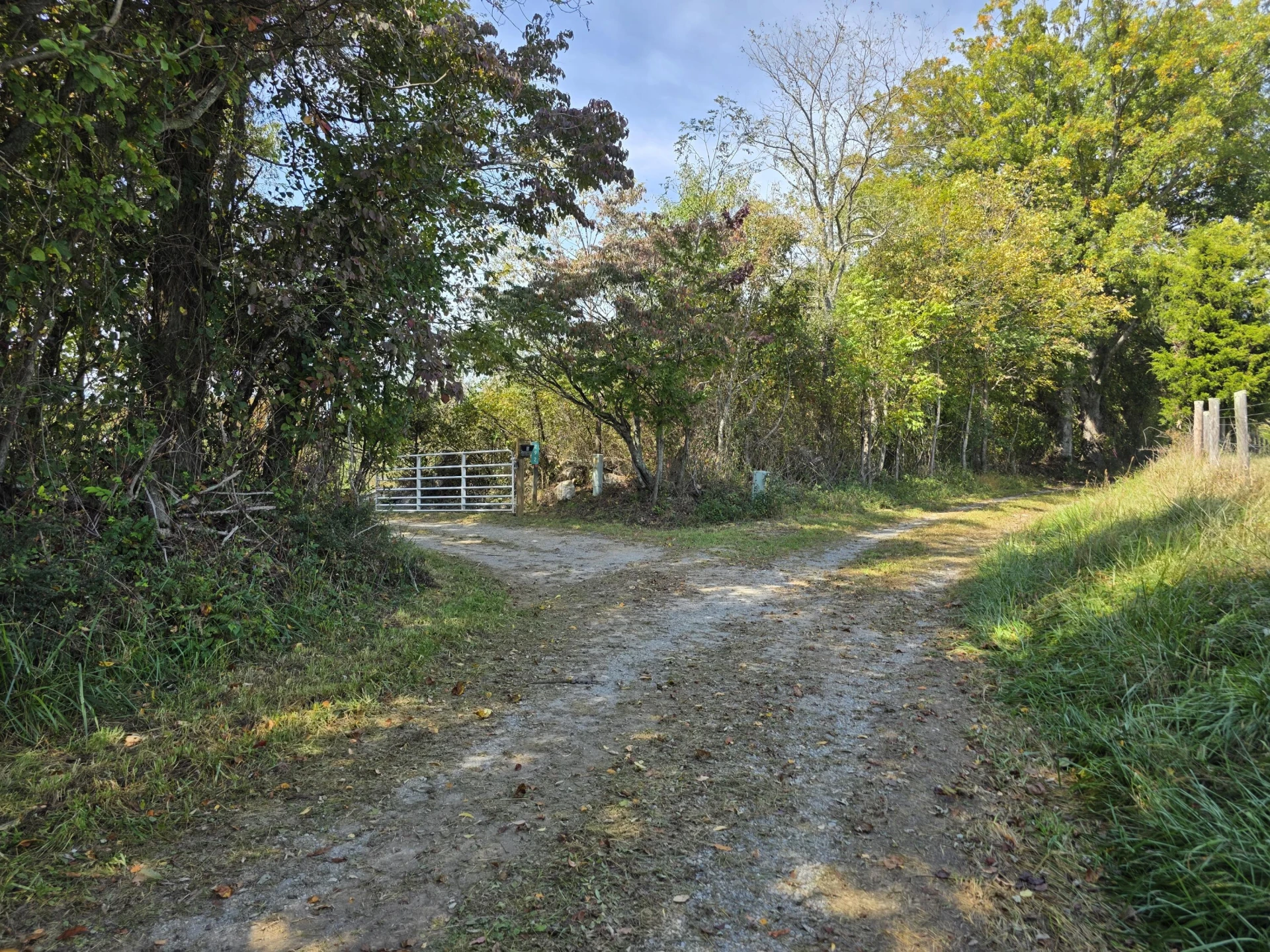 292 Ridge RD NE - Photo 2