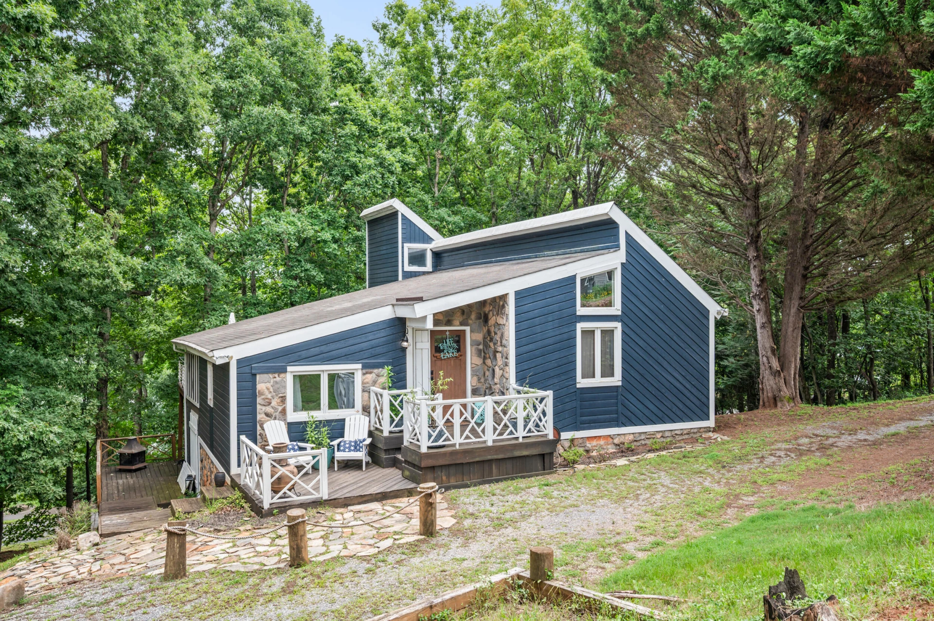 3750 Hales Ford RD