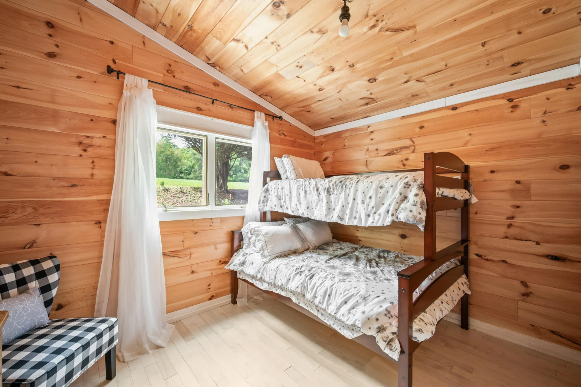 3750 Hales Ford RD - Photo 32