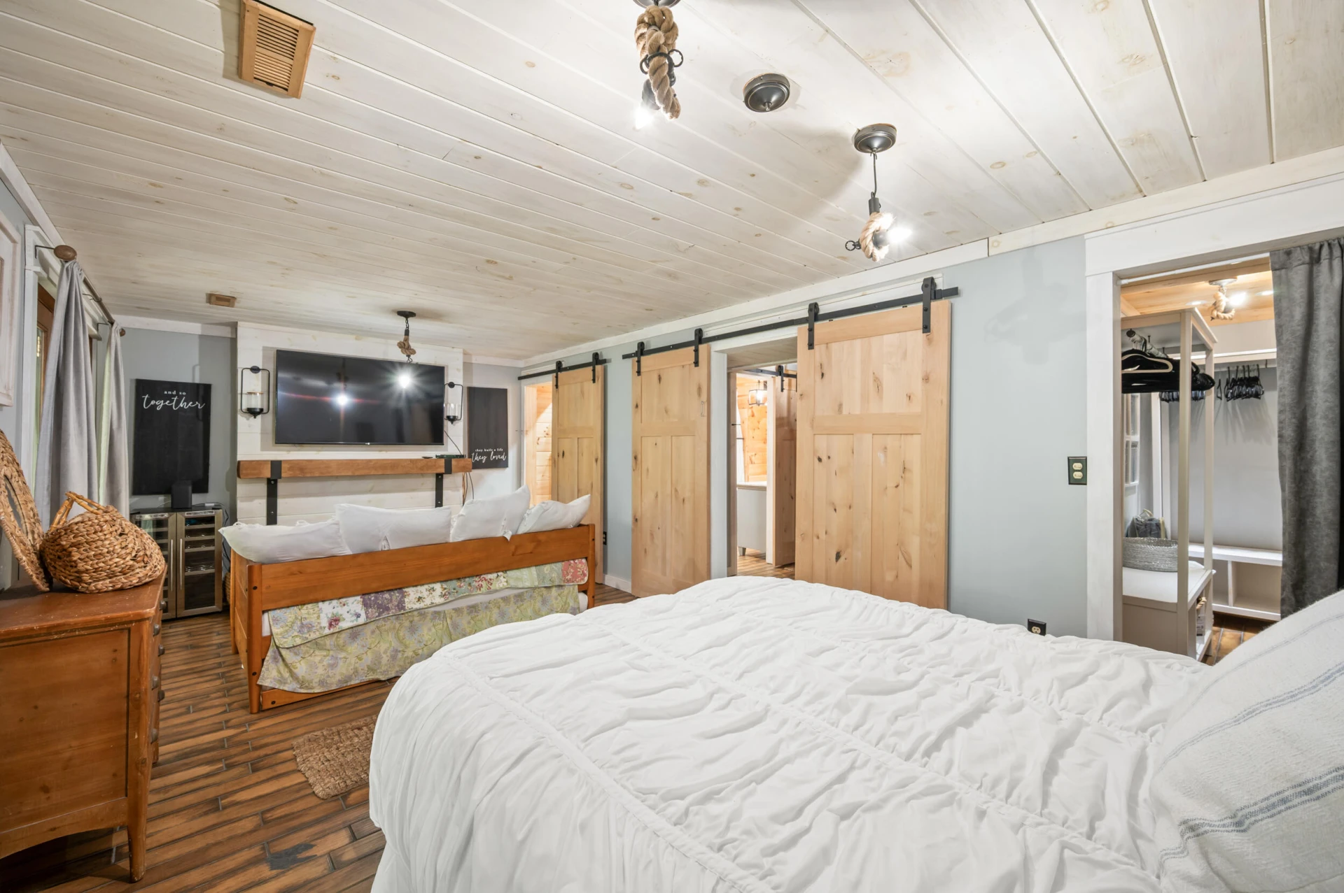 3750 Hales Ford RD - Photo 39