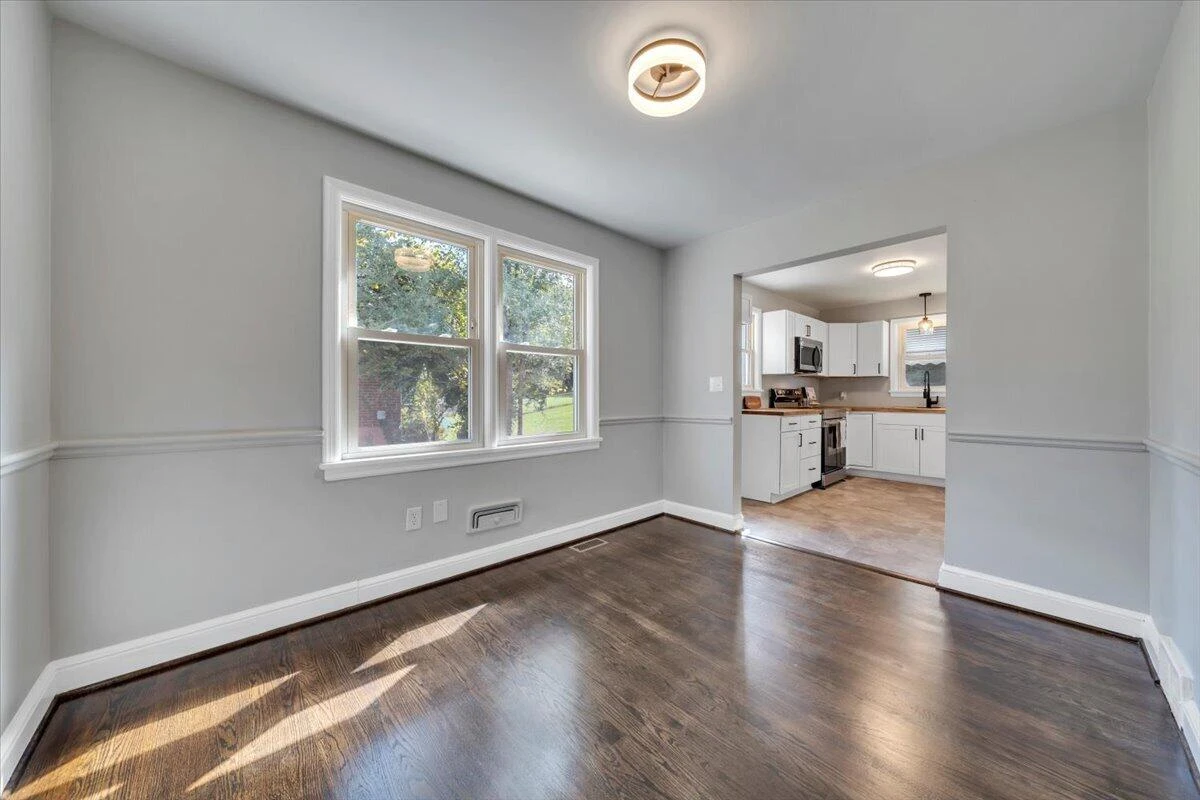 2416 Brandon AVE SW - Photo 12