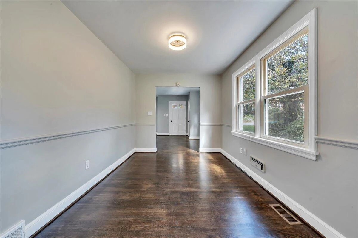 2416 Brandon AVE SW - Photo 13