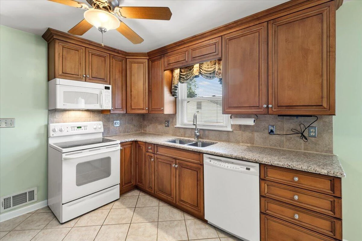 7612 Barrens RD - Photo 16