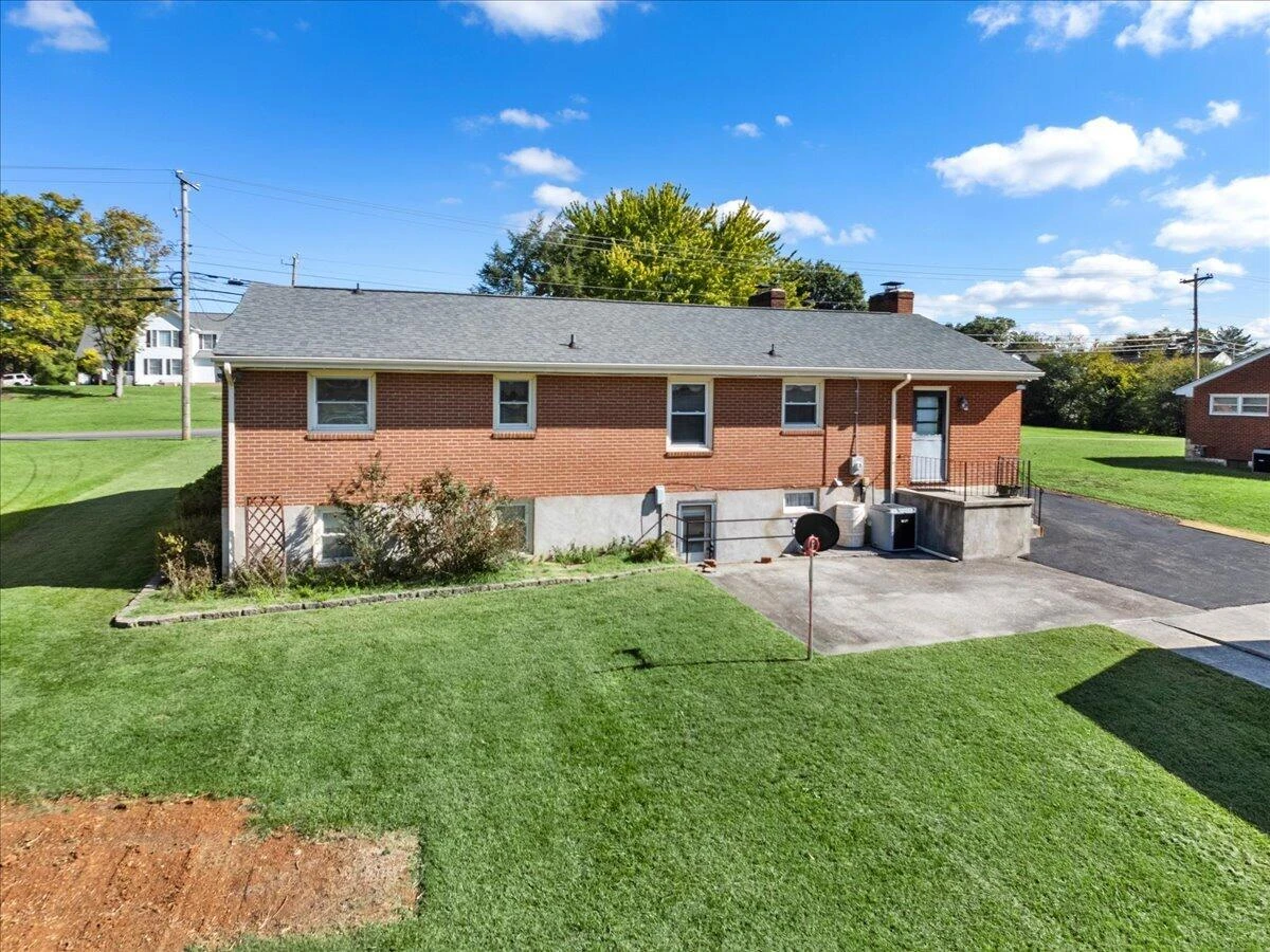 7612 Barrens RD - Photo 46