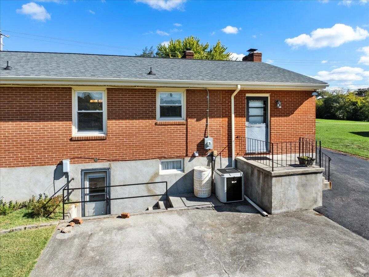 7612 Barrens RD - Photo 48