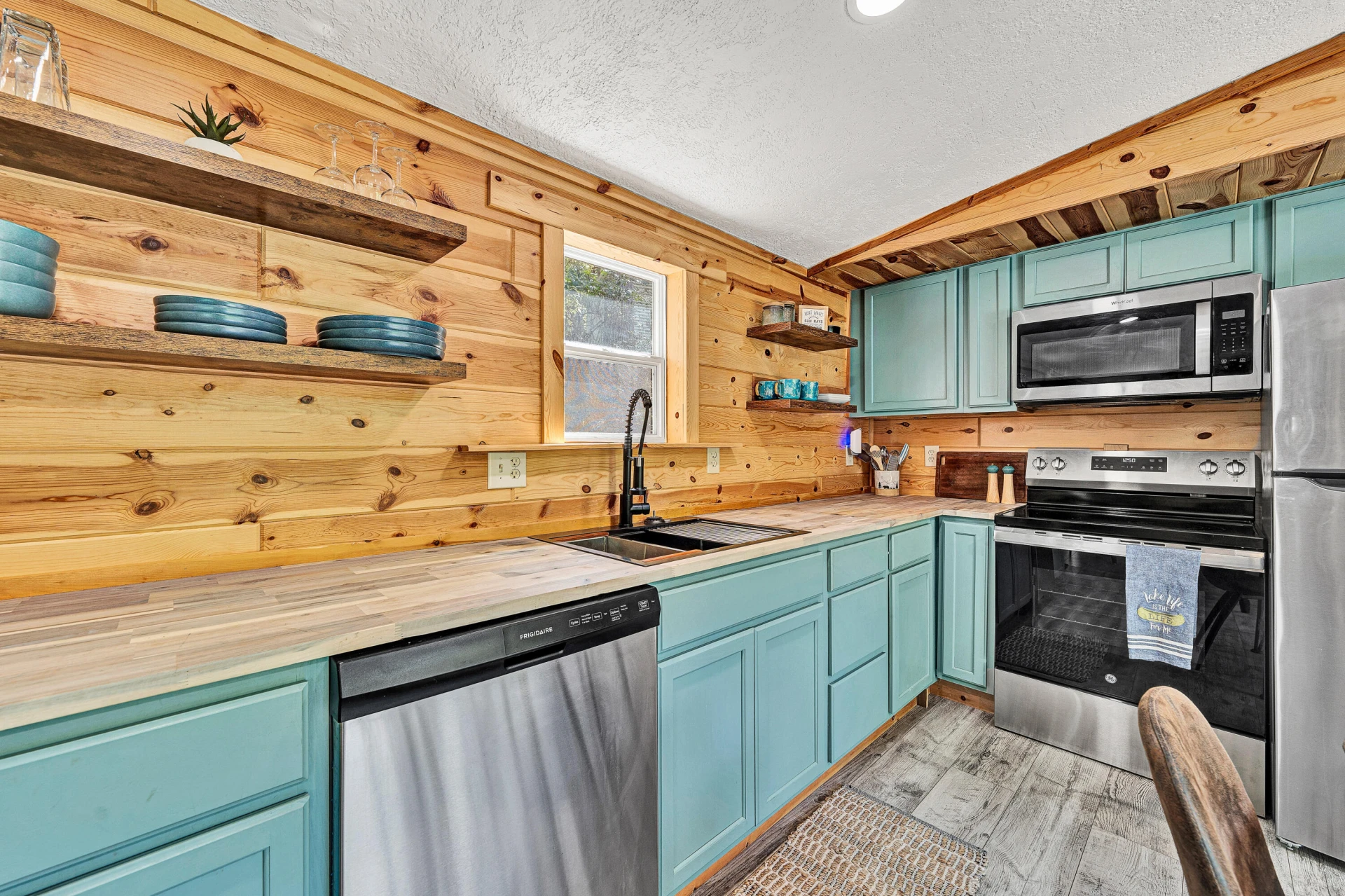 106 Deerhill RD - Photo 4