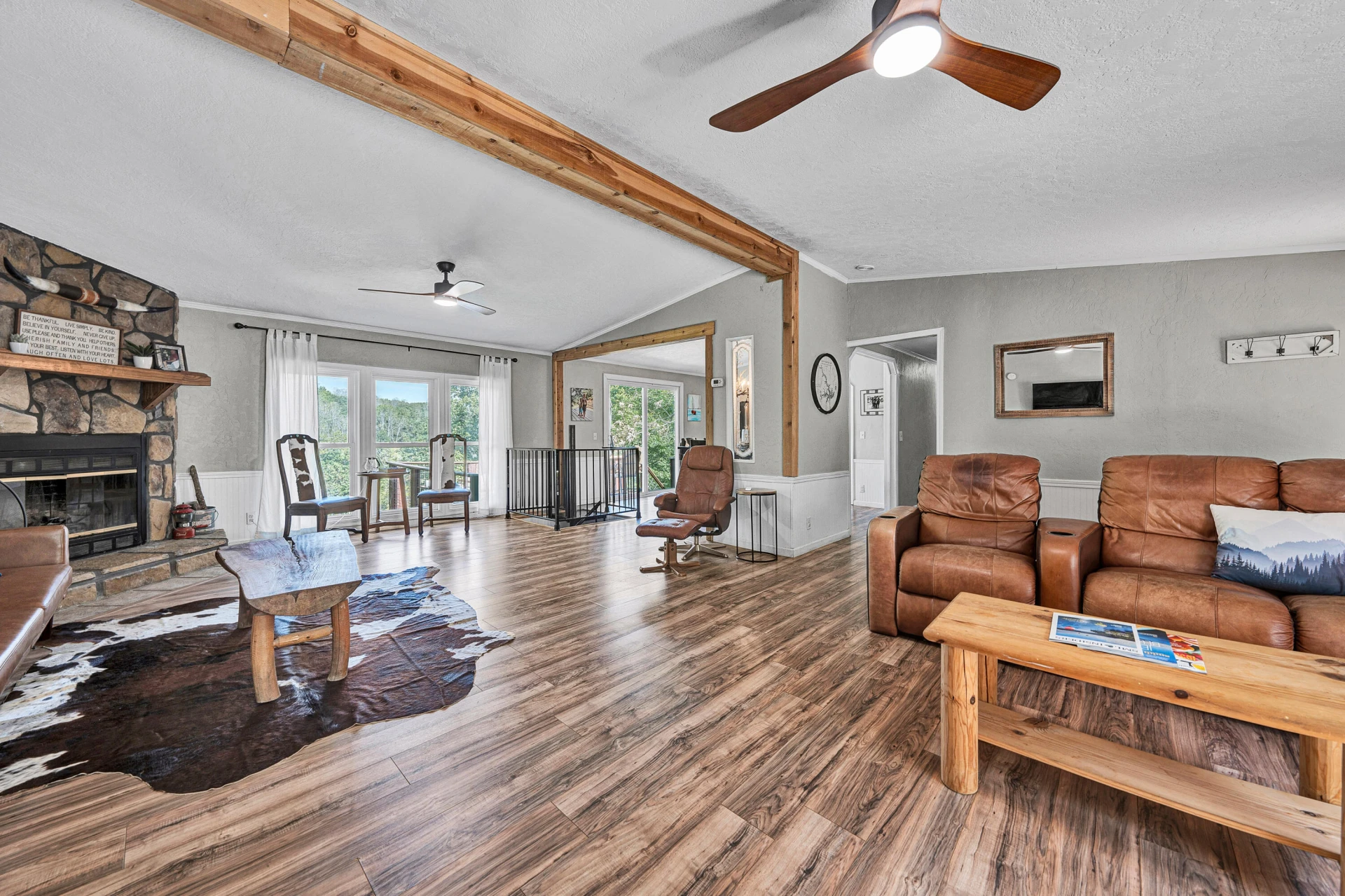 111 Deerhill RD - Photo 4