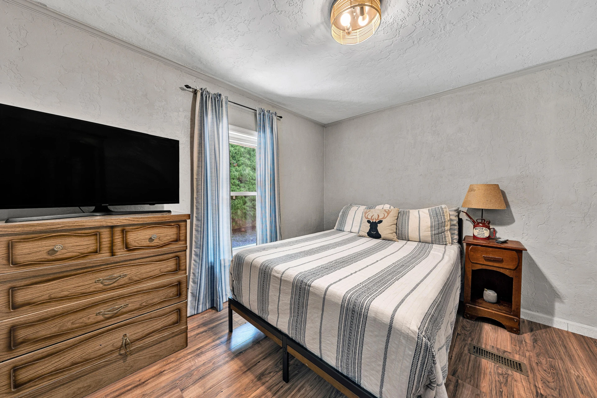 111 Deerhill RD - Photo 17