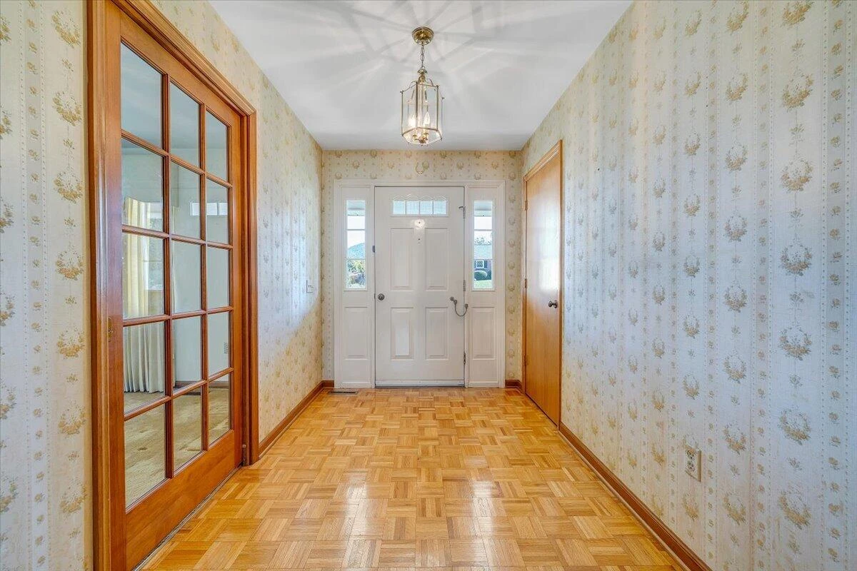 5118 Jonathan LN - Photo 6