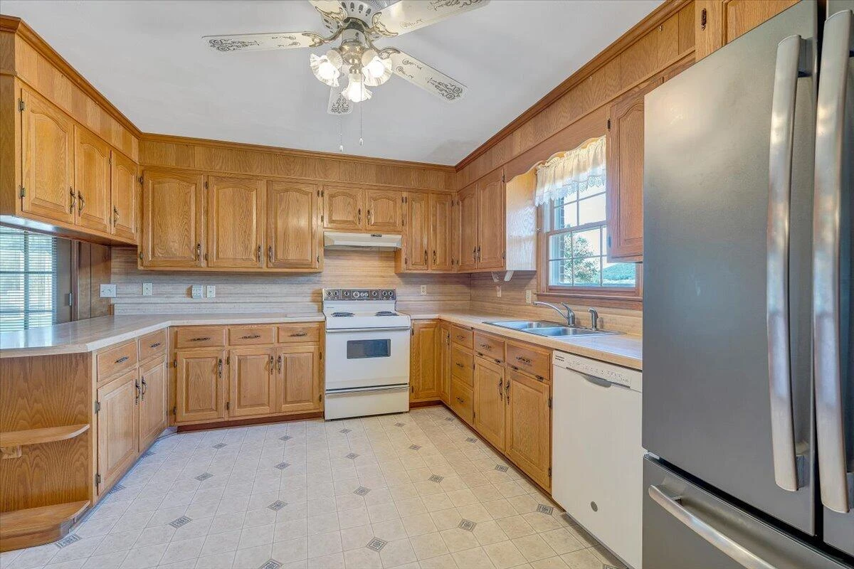 5118 Jonathan LN - Photo 10