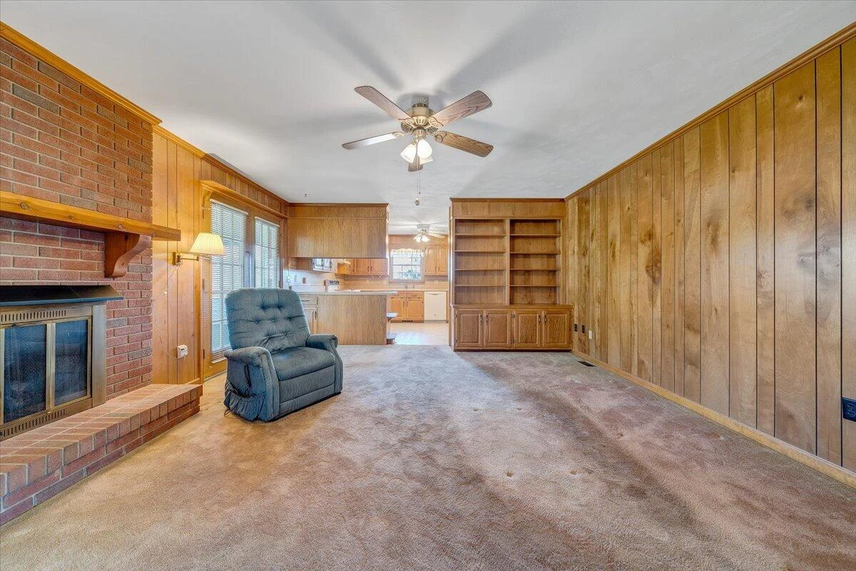 5118 Jonathan LN - Photo 17