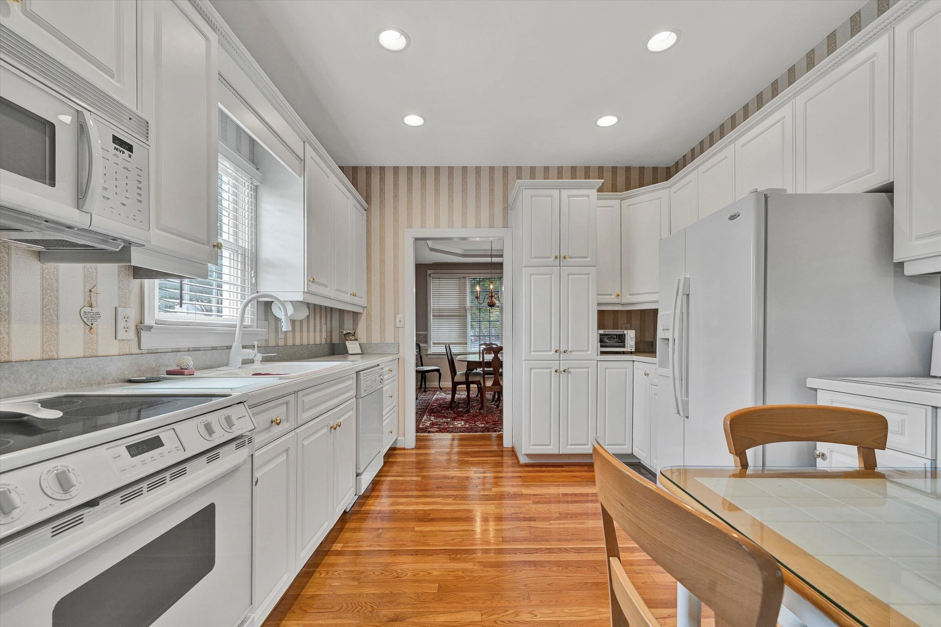 4045 Parkway Place DR - Photo 13