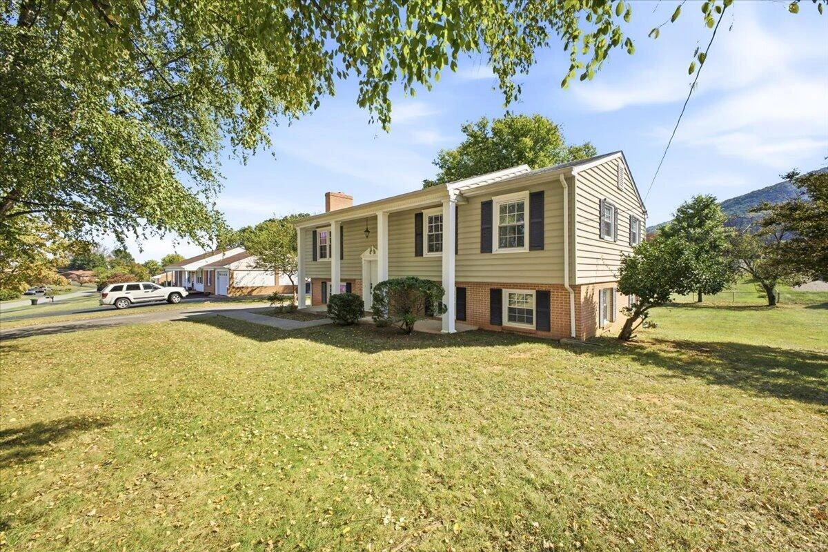 7341 Tinkerview RD - Photo 3
