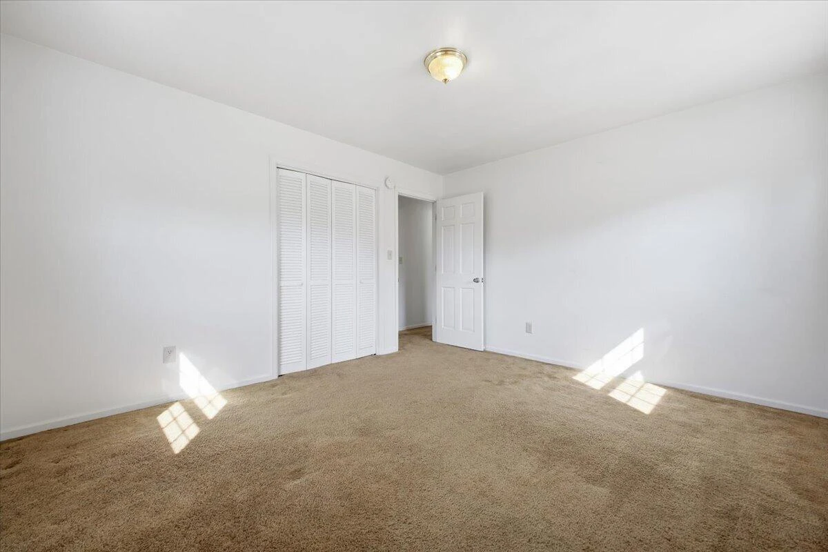 7341 Tinkerview RD - Photo 17