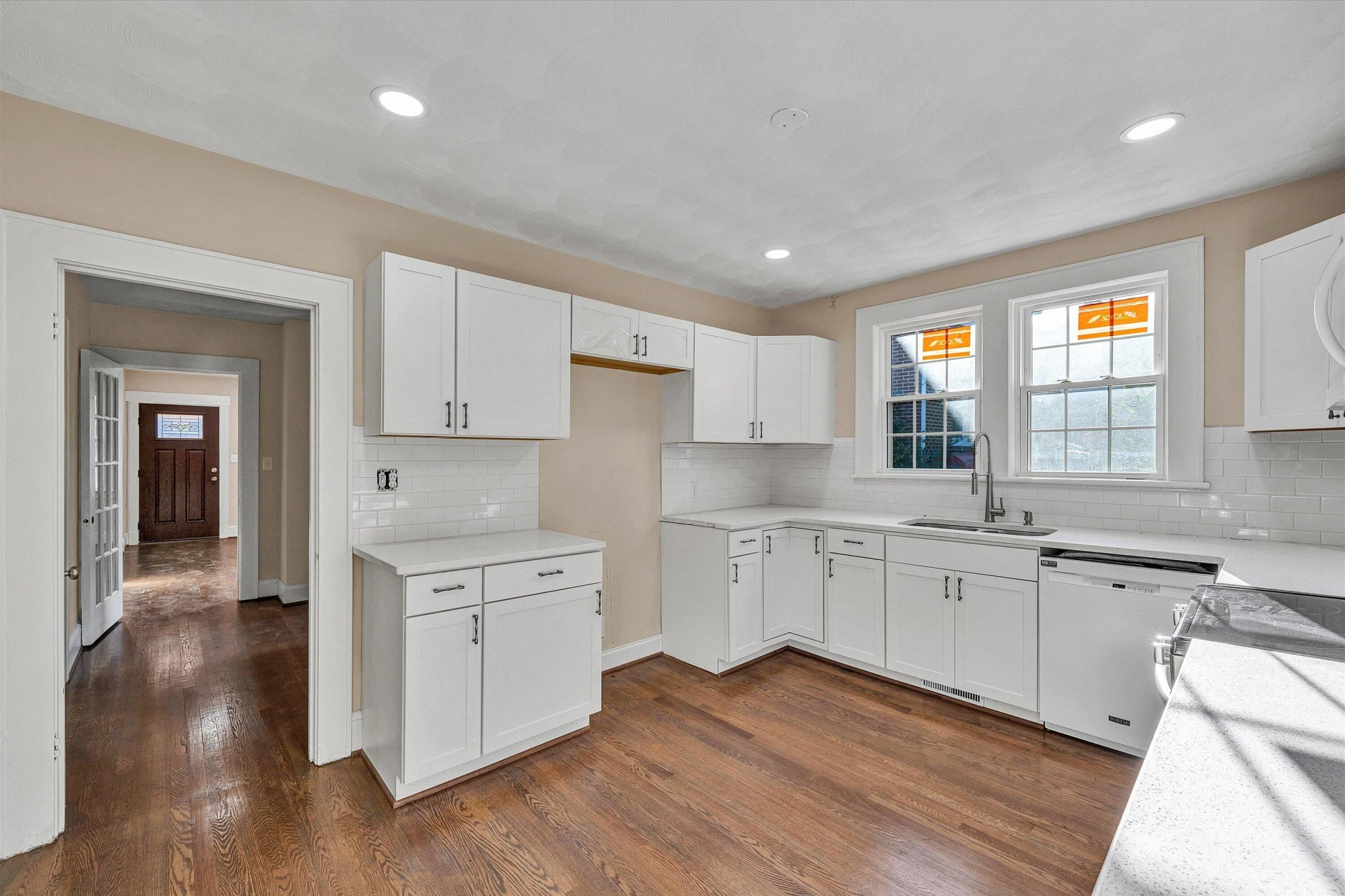 3216 Greenland AVE NW - Photo 8