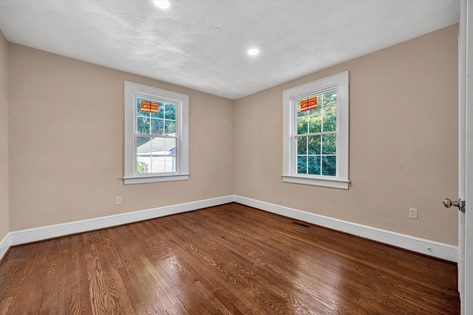 3216 Greenland AVE NW - Photo 9