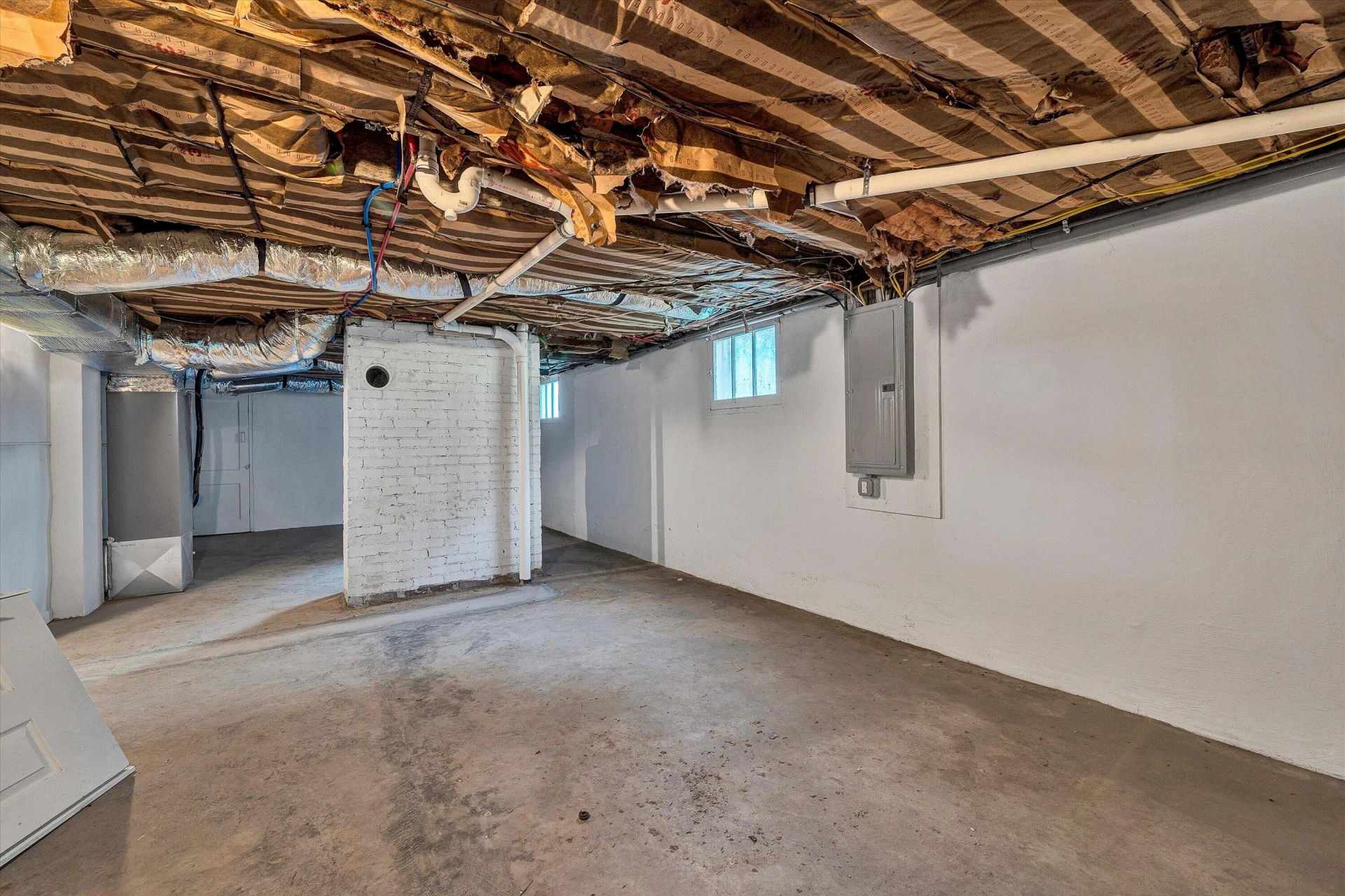 3216 Greenland AVE NW - Photo 15