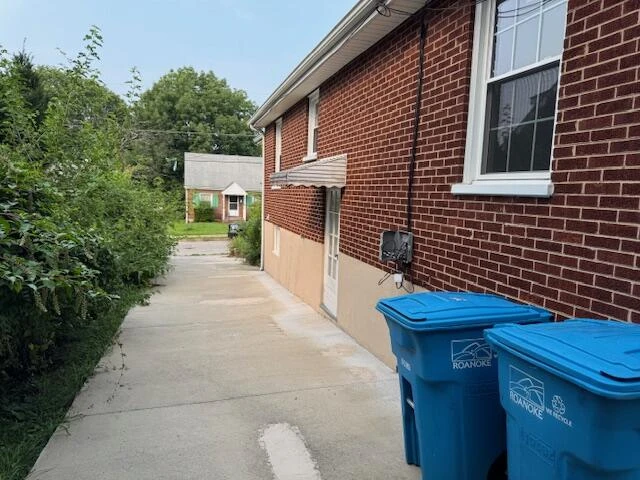 3216 Greenland AVE NW - Photo 17