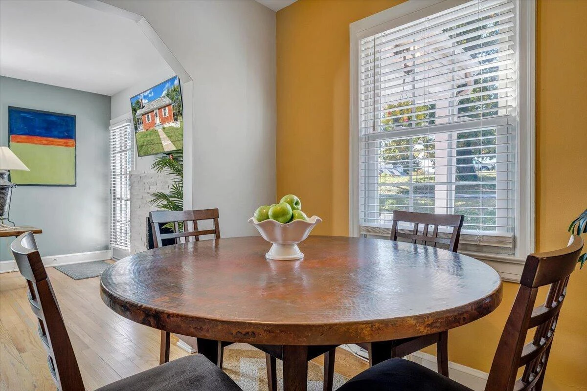 2604 Vancouver DR NW - Photo 13